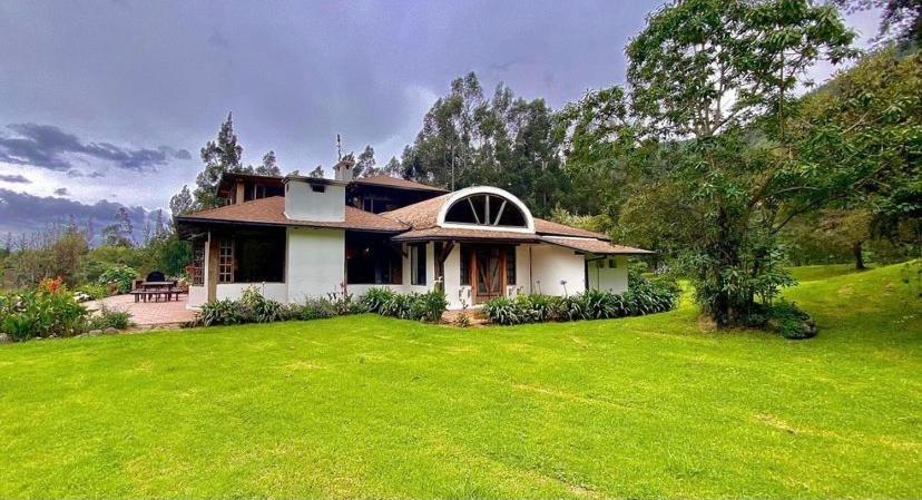 Hacienda San Juan De La Vega Bed & Breakfast Otavalo Exterior photo