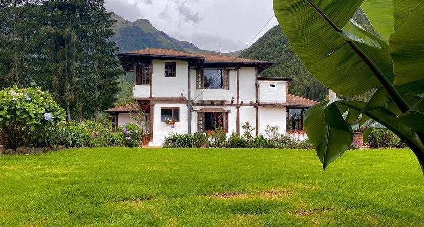 Hacienda San Juan De La Vega Bed & Breakfast Otavalo Exterior photo